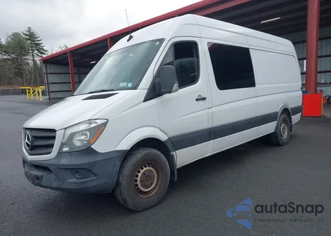 2017 Mercedes-Benz Sprinter 2500 High Roof V6 из США, поврежденный, VIN WD4PE8CD8HP550312